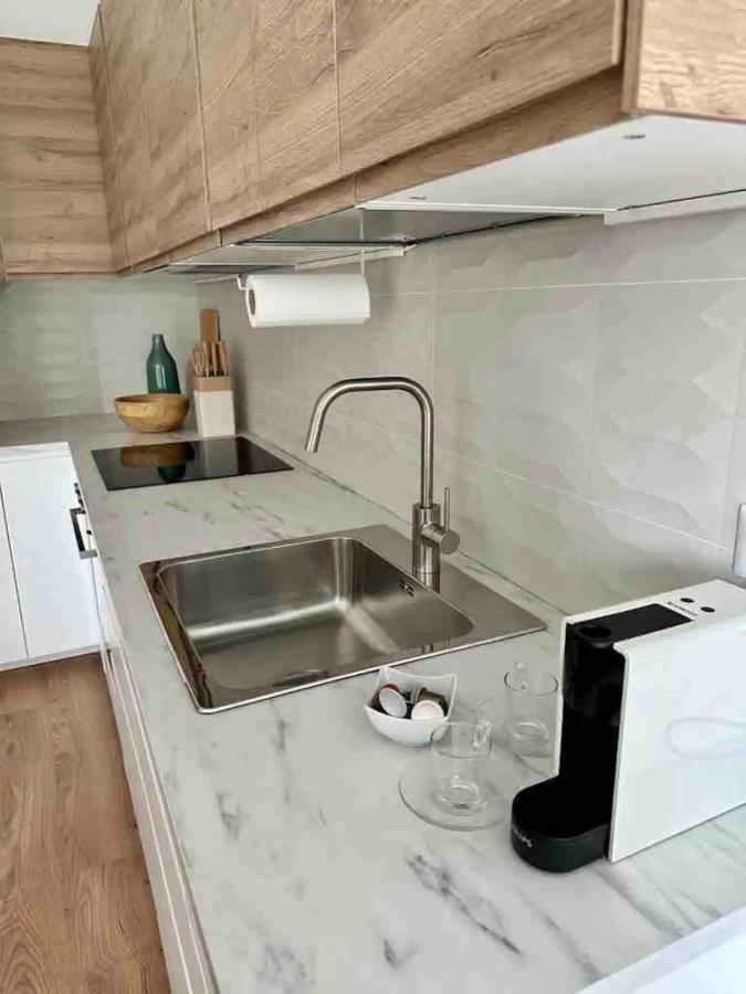 Luxury 2 Bedroom Apartament, Close To San Siro, Fiera And 10 Min Metro To Duomo Милано Екстериор снимка